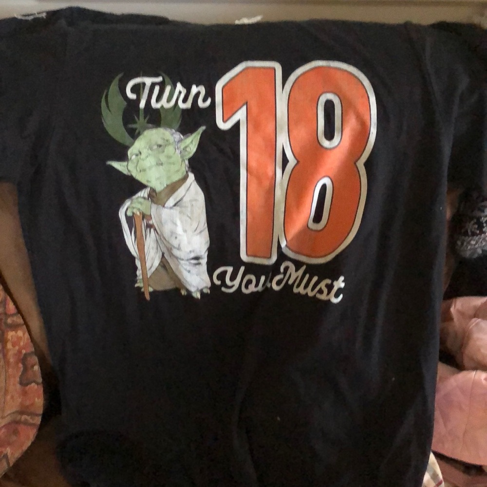NWT Star Wars Yoda tee-shirt